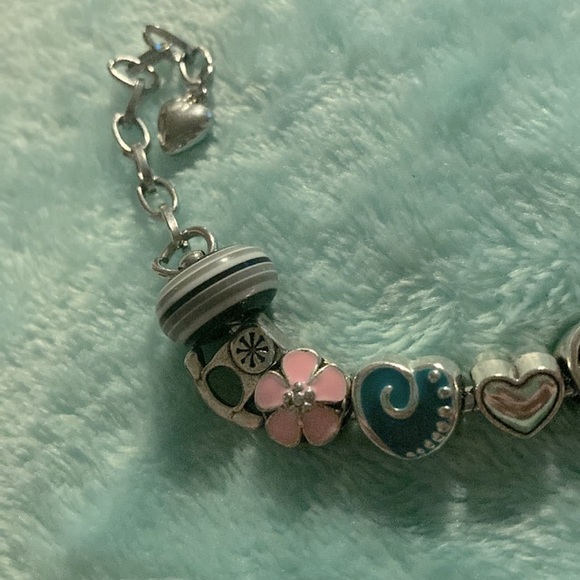 Vintage Estate Charm Bracelet - Picture 4 of 6